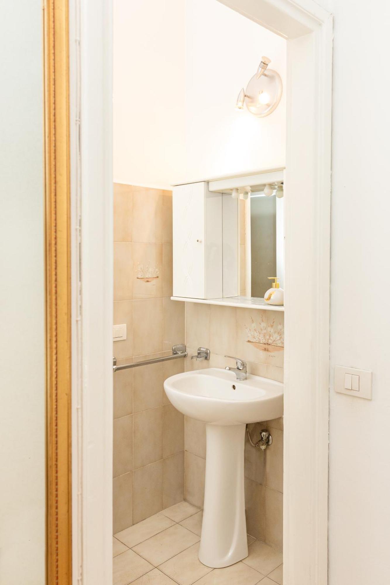 Picasso - Spacious Exclusive Apartment Milano Esterno foto